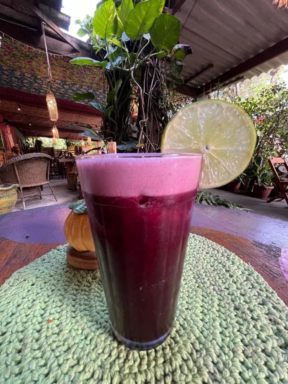 Suco de uva com limão